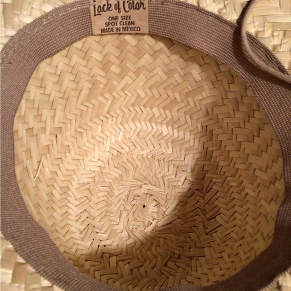 FinAl 🔥🔥SALE Rare huge Lack of Color straw boater - Picture 4 of 6